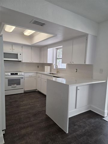 5210 DR MARTIN LUTHER KING JR ST N STREET, St Petersburg, FL 33703