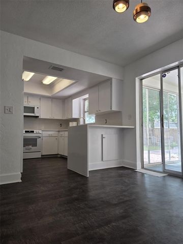 5210 DR MARTIN LUTHER KING JR ST N STREET, St Petersburg, FL 33703