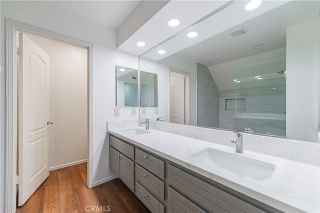17 Auburn Aisle, Irvine, CA 92612