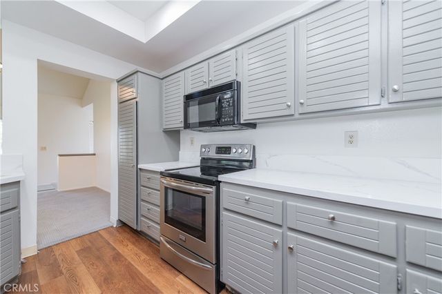 17 Auburn Aisle, Irvine, CA 92612