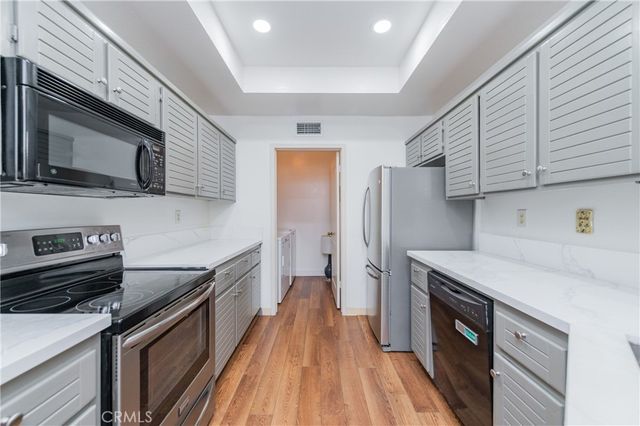 17 Auburn Aisle, Irvine, CA 92612