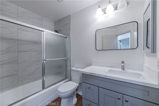 17 Auburn Aisle, Irvine, CA 92612