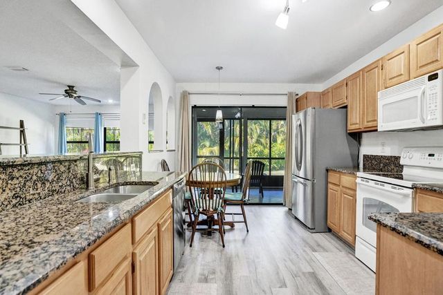 3068 Lucerne Park Drive, Greenacres, FL 33467