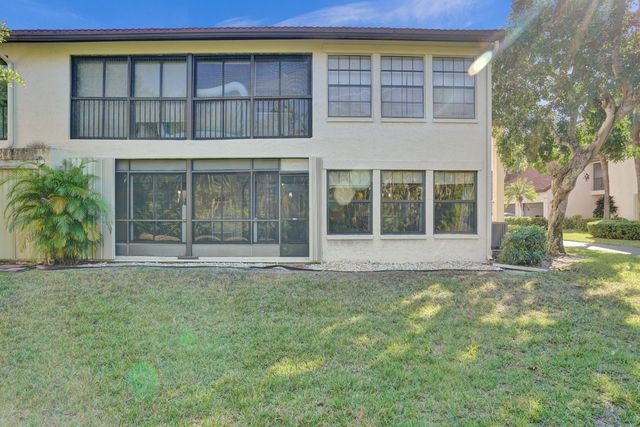 3068 Lucerne Park Drive, Greenacres, FL 33467
