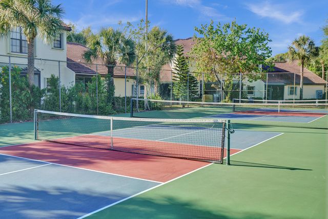 3068 Lucerne Park Drive, Greenacres, FL 33467
