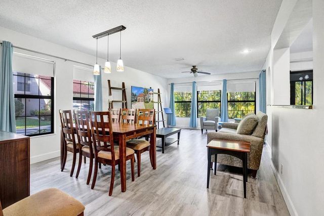 3068 Lucerne Park Drive, Greenacres, FL 33467