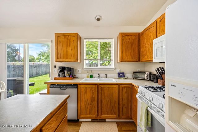 11850 N Stinson LOOP, Hayden, ID 83835