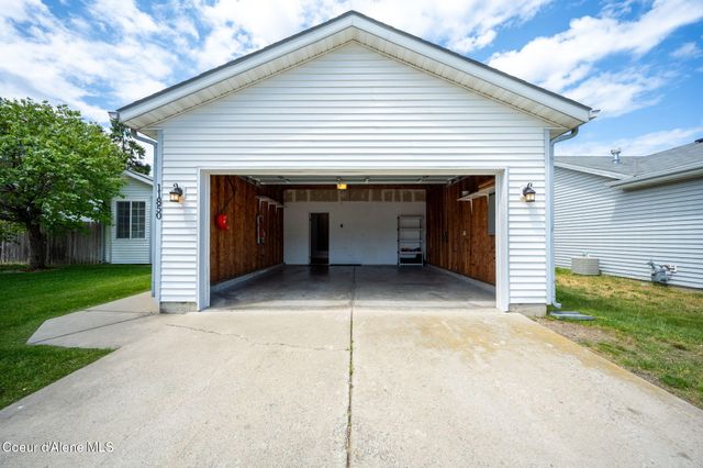 11850 N Stinson LOOP, Hayden, ID 83835