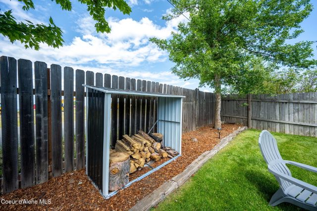 11850 N Stinson LOOP, Hayden, ID 83835