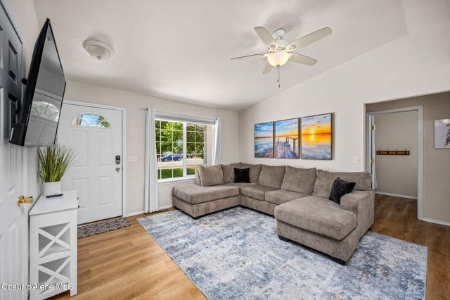 11850 N Stinson LOOP, Hayden, ID 83835