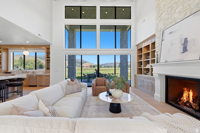 238 S 7900 ST, Huntsville, UT 84317