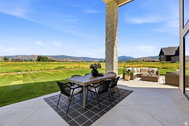 238 S 7900 ST, Huntsville, UT 84317