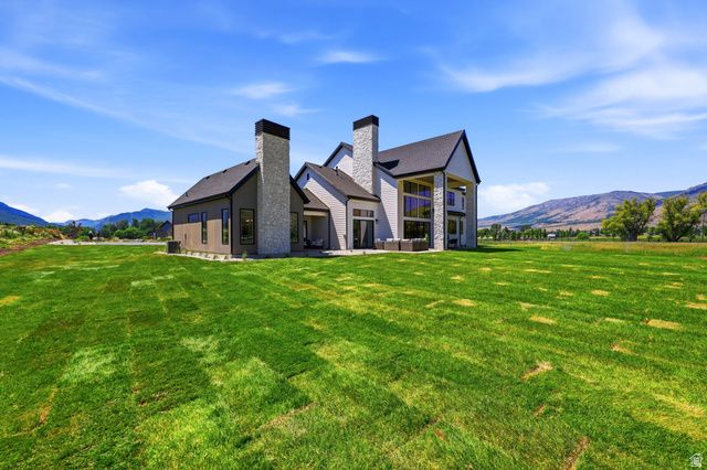 238 S 7900 ST, Huntsville, UT 84317