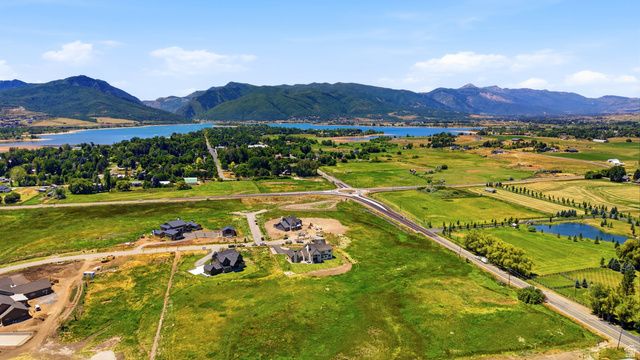 238 S 7900 ST, Huntsville, UT 84317