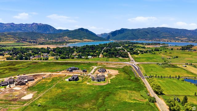 238 S 7900 ST, Huntsville, UT 84317