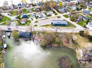 00 Cass Lake Rd, Waterford Charter Township, MI 48328