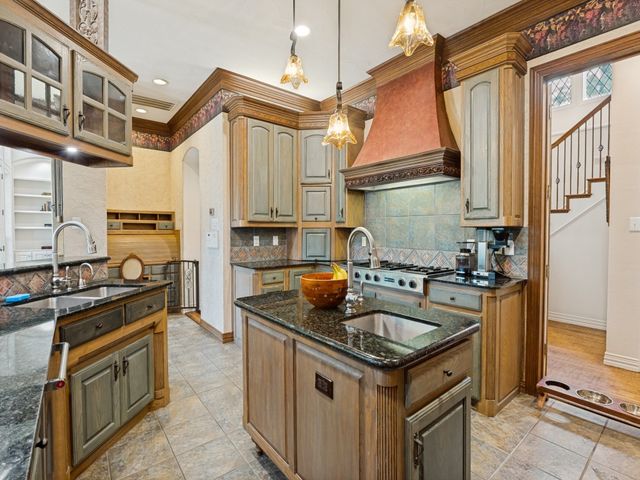 2804 High Point Court, Grapevine, TX 76051