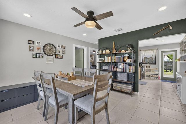 110 NW 56th Street, Oakland Park, FL 33309