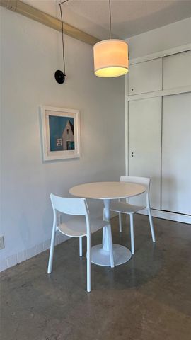 715 NW 30th Court 8, Wilton Manors, FL 33311