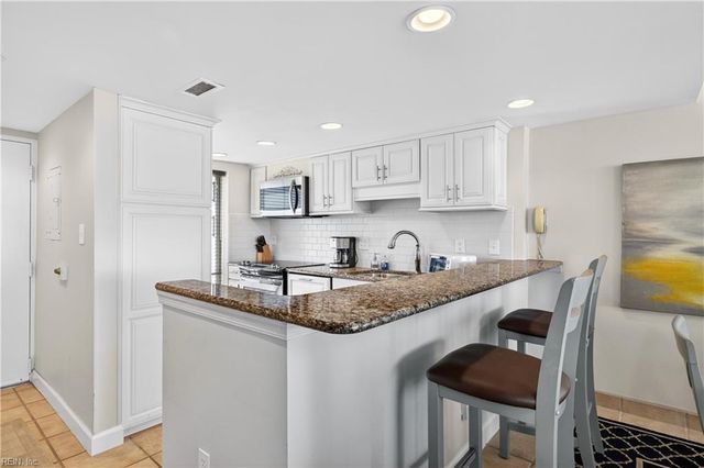 3615 Atlantic Ave Apt 201, Virginia Beach, VA 23451