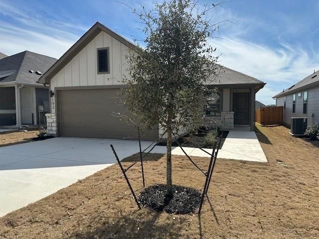 192 Spirit ST, Elgin, TX 78621
