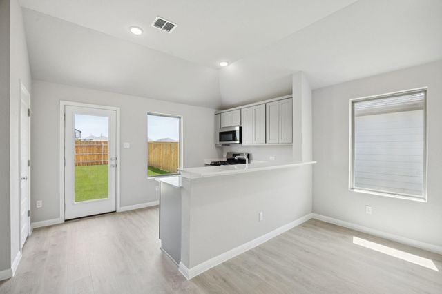 192 Spirit ST, Elgin, TX 78621
