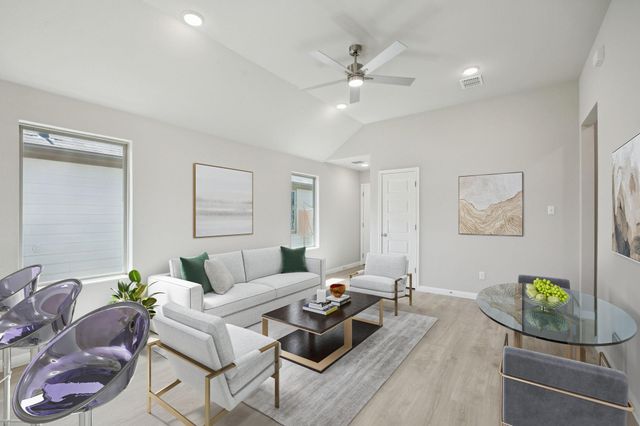 192 Spirit ST, Elgin, TX 78621