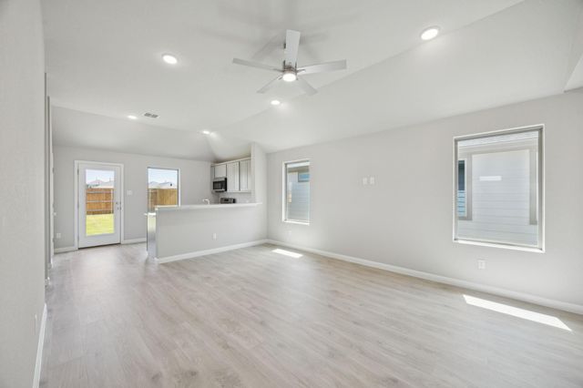 192 Spirit ST, Elgin, TX 78621