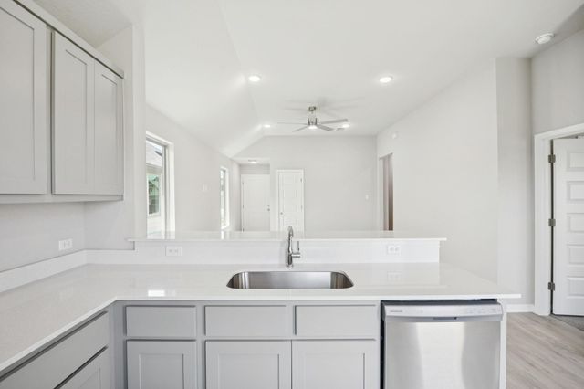 192 Spirit ST, Elgin, TX 78621