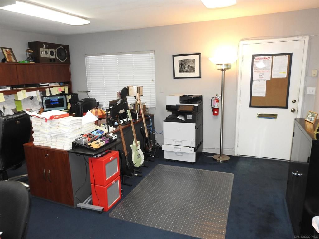 479 W Douglas Ave, El Cajon, CA 92020 — photo 2