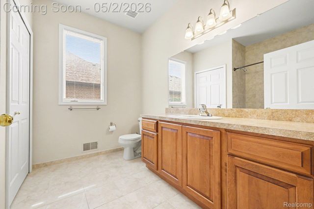 13823 Blue Beech Lane, Shelby Charter Township, MI 48315