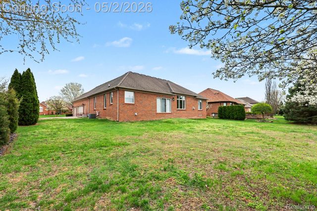 13823 Blue Beech Lane, Shelby Charter Township, MI 48315