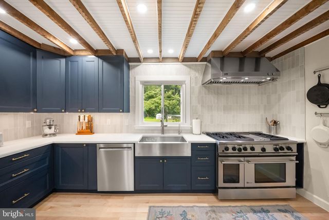 9565 WOODBROOK LN, Midland, VA 22728