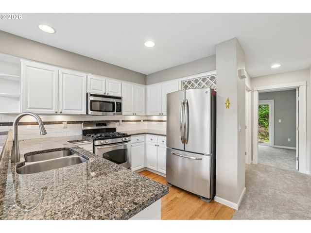 10217 Nw ALDER GROVE Ln, Portland, OR 97229