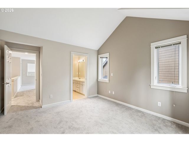 10217 Nw ALDER GROVE Ln, Portland, OR 97229