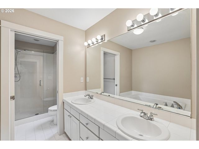 10217 Nw ALDER GROVE Ln, Portland, OR 97229