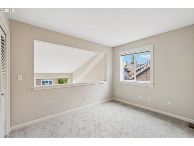 10217 Nw ALDER GROVE Ln, Portland, OR 97229