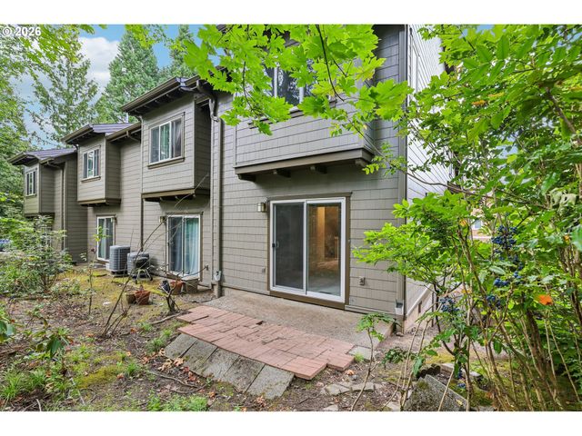 10217 Nw ALDER GROVE Ln, Portland, OR 97229