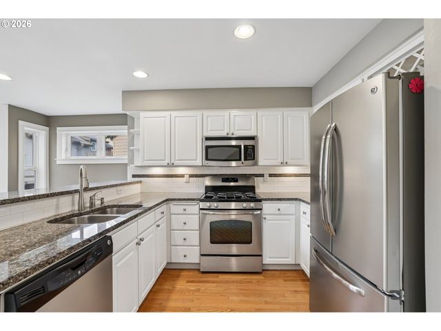 10217 Nw ALDER GROVE Ln, Portland, OR 97229