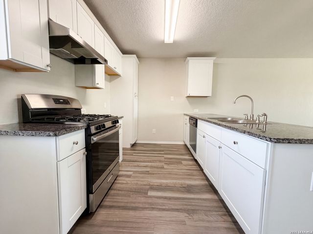 210 EXPEDITION WAY, San Antonio, TX 78220