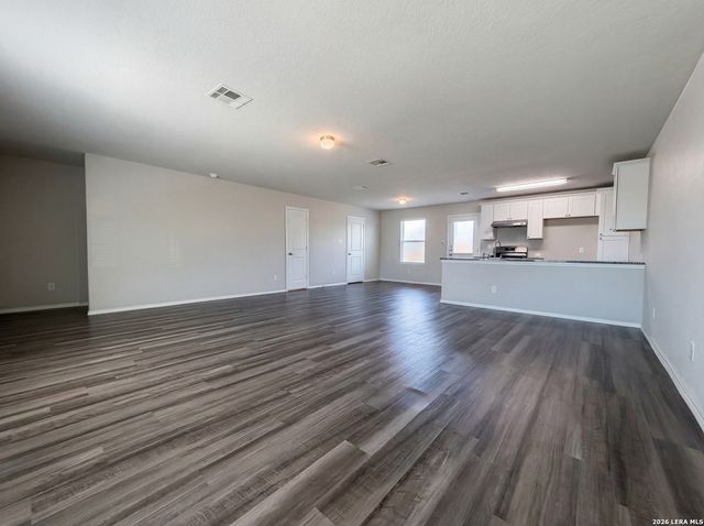 210 EXPEDITION WAY, San Antonio, TX 78220