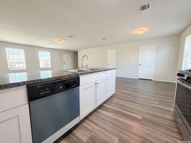 210 EXPEDITION WAY, San Antonio, TX 78220