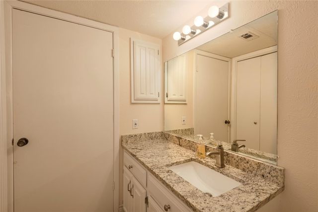 5626 Preston Oaks Road 3A, Dallas, TX 75254