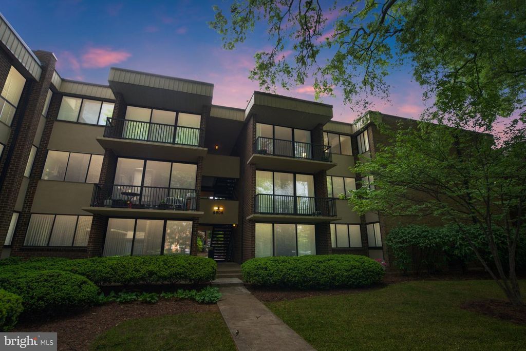 Image 21 of property listing at 9804 GEORGIA AVE #23-302, Silver Spring, MD 20902