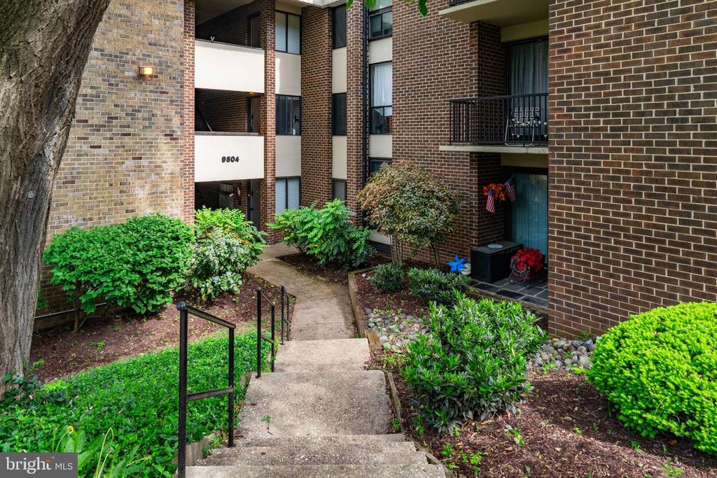 Image 22 of property listing at 9804 GEORGIA AVE #23-302, Silver Spring, MD 20902