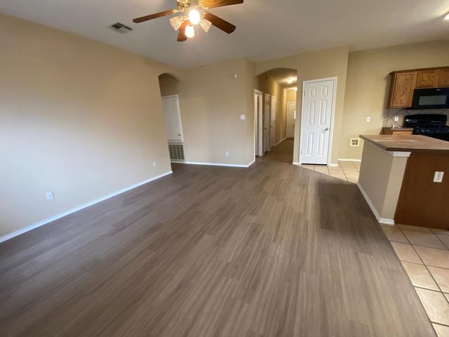 258 Western DR, Kyle, TX 78640