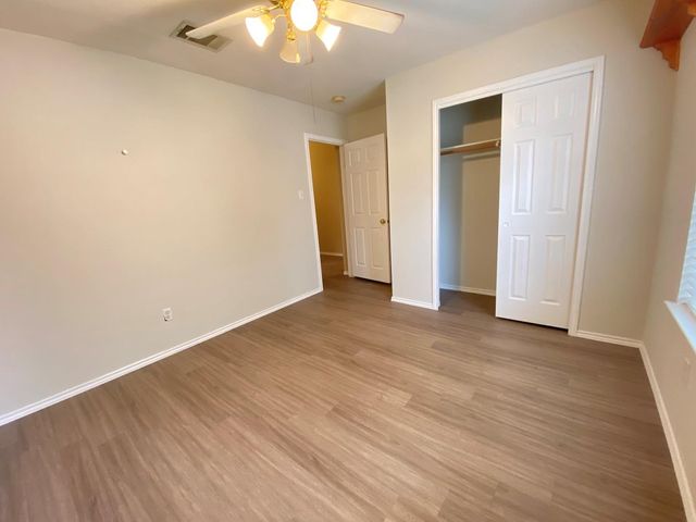 258 Western DR, Kyle, TX 78640