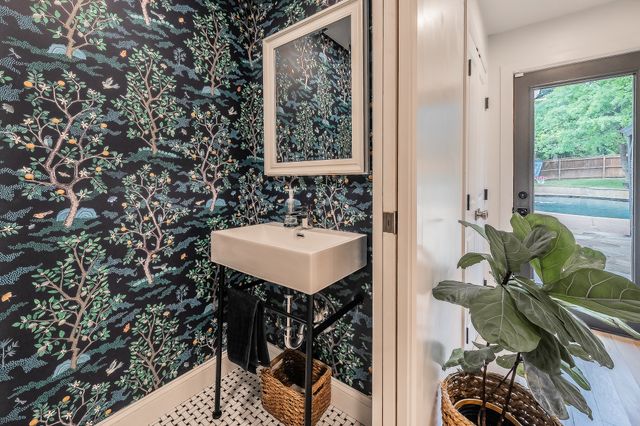 4105 Shady Valley Court, Arlington, TX 76013