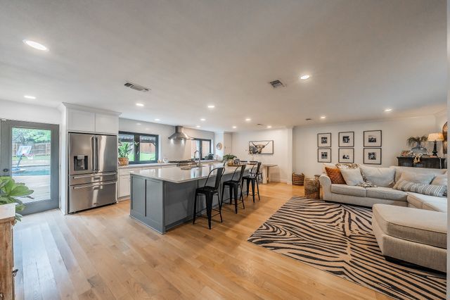 4105 Shady Valley Court, Arlington, TX 76013