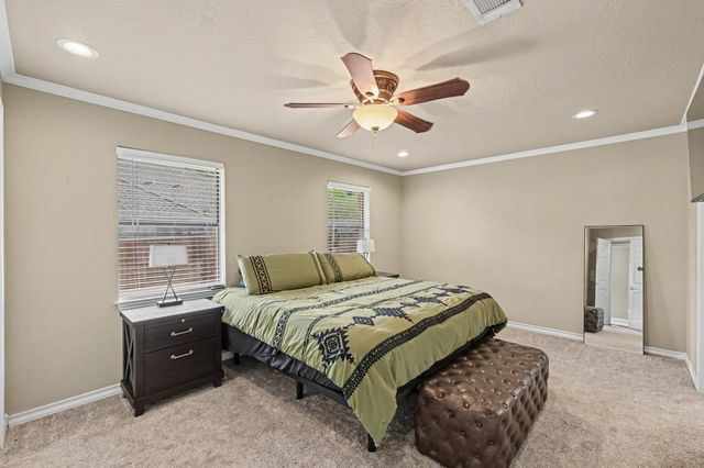 9820 W Shore Drive, Willis, TX 77318
